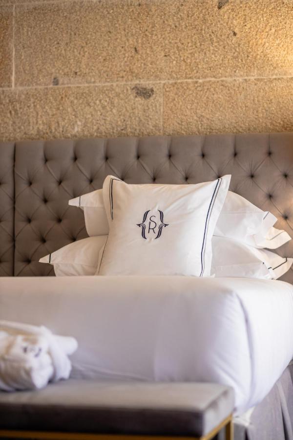 Solar Do Requeijo By Luna Hotels & Resorts Arcos de Valdevez Exterior foto A monogram on a pillow